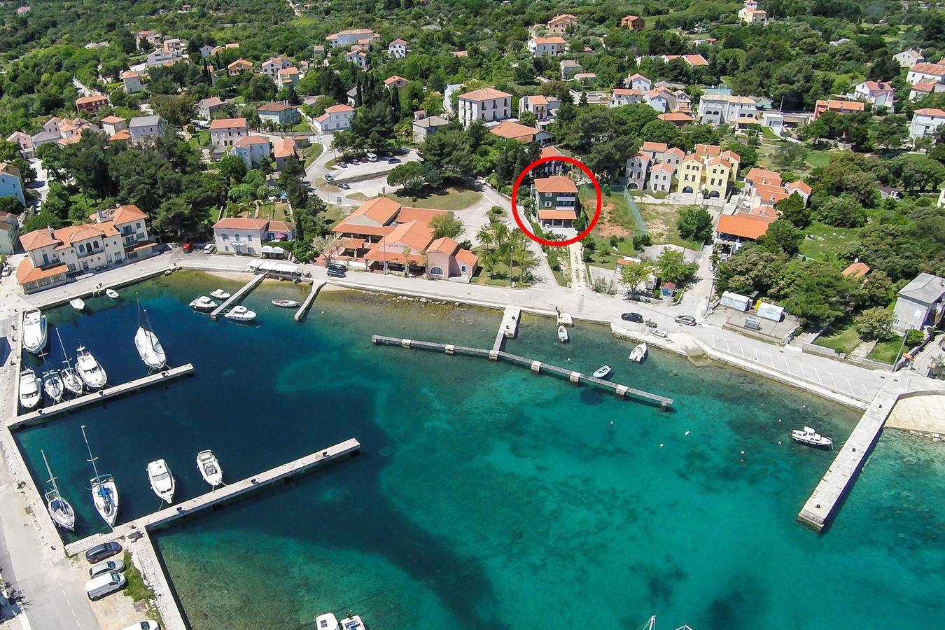 Soba s balkonom i pogledom na more Nerezine (Lošinj) S-11815-a in Nerezine, Lošinj (Kvarnerski zaljev)
