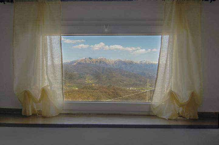 Hôtel pour 3 personnes, avec Terrasse ainsi que Jardin et Vue à Pontremoli - 2