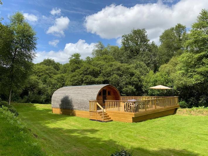 Gîte pour 3 personnes, avec Balcon et Terrasse ainsi que Jardin et Vue à Berrien