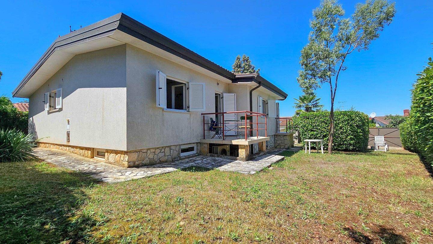 Ferienhaus "Casa Elza" direkt am Wasser in Dajla, Umag und Umgebung