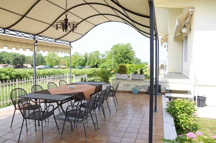 Ferienwohnung für 6 Personen, mit Garten in Pacengo Di Lazise