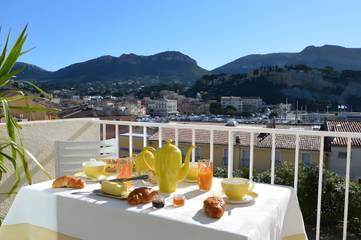 Ferienwohnung für 4 Personen, mit Balkon, kinderfreundlich in Cassis
