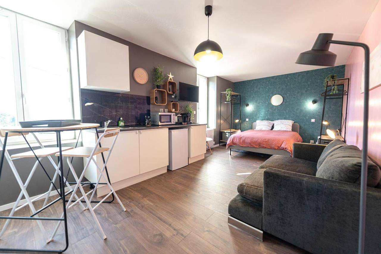 Appartement entier, Kasa Lounge - Climatisation - Au calme in Rive-de-Gier, Parc Naturel Régional du Pilat