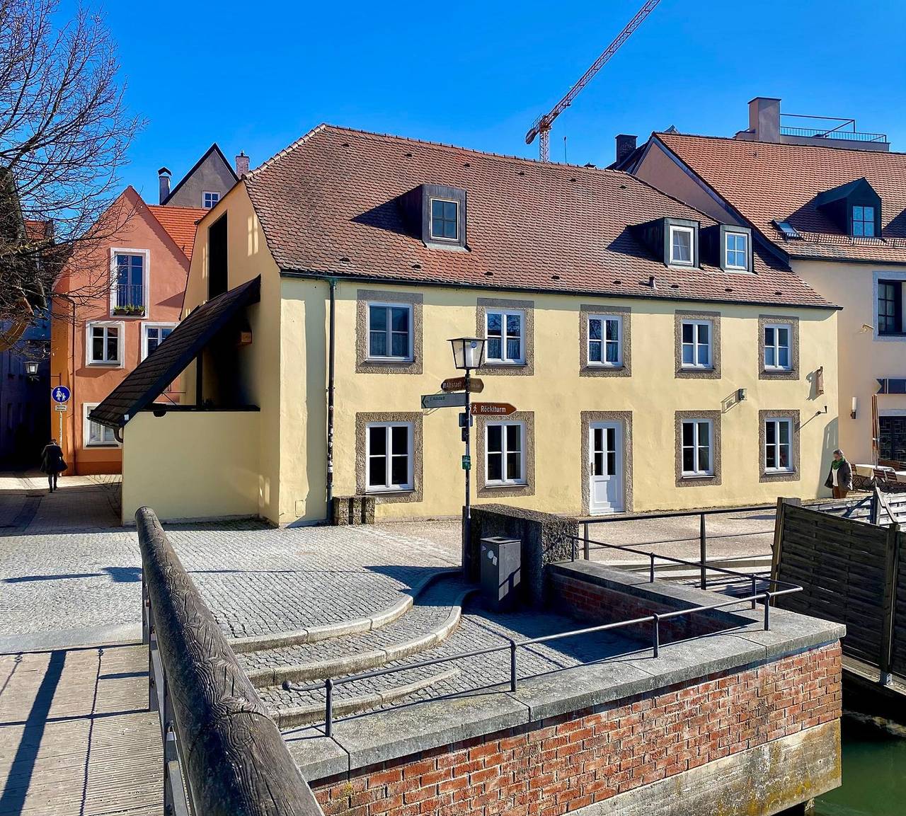 Ferienwohnung Nepomuk - Ferienwohnung im Herzen der Stadt - direkt an der Isar in Landshut, Ostbayern