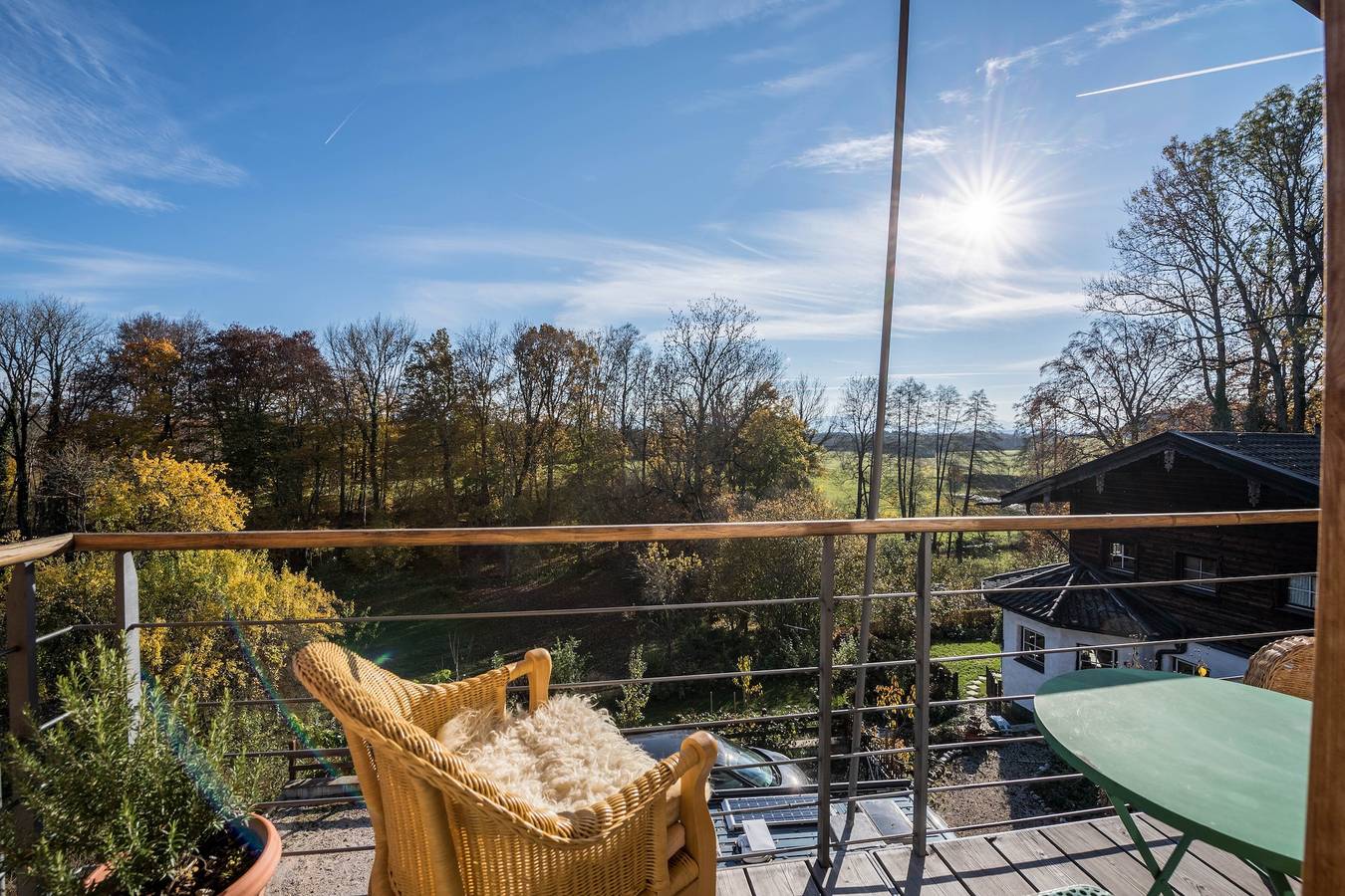 Ganze Wohnung, Ferienwohnung "Bei der Töpferei" mit Balkon, Terrasse, Garten & Wlan in Pittenhart, Chiemsee