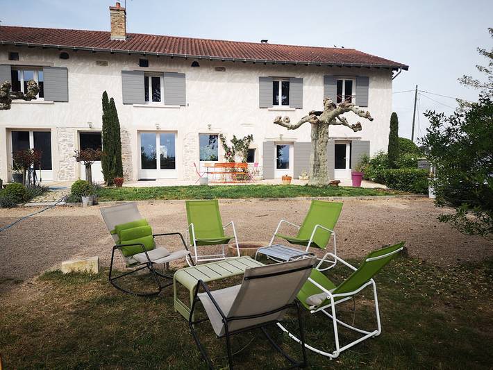 Gîte pour 14 personnes, avec jardin et terrasse - 1