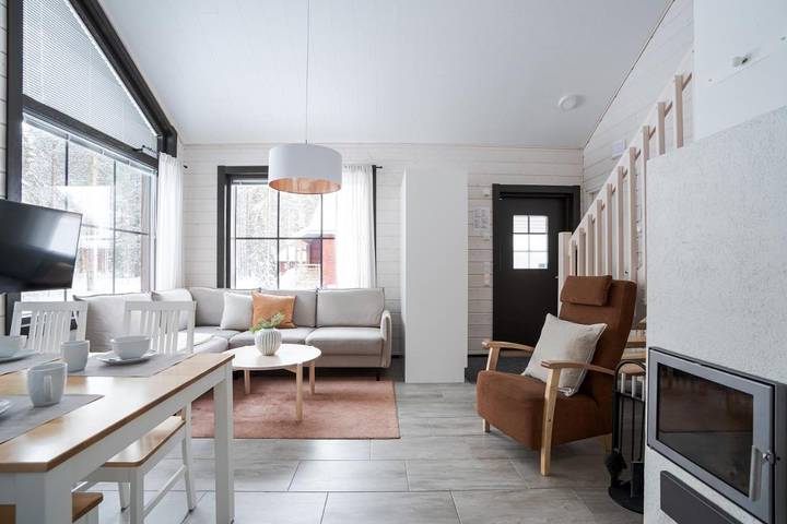 Location de vacances pour 6 personnes, avec sauna ainsi que vue et jardin en Finlande