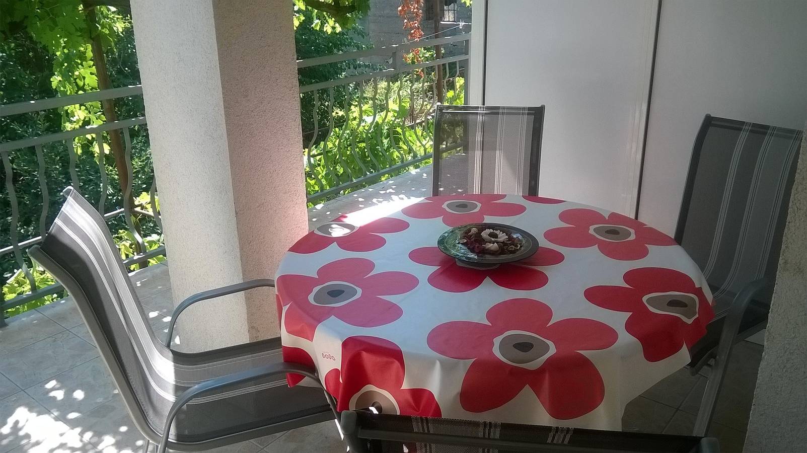 Ganze Wohnung, 1-Zimmer-Ferienwohnung mit Terrasse Pakostane (Biograd) A-14054-b in Pakostane, Zadar