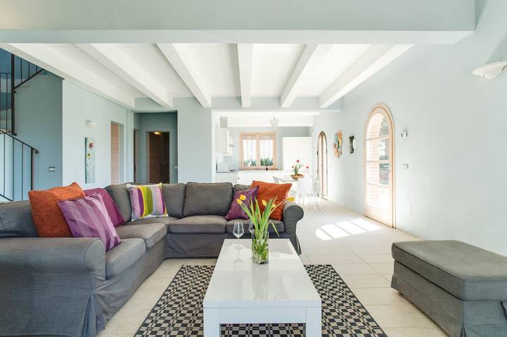 Apartment In A Hotel "Villa Cielo" with Shared Pool, Private Terrace & Wi-Fi in Trequanda, Siena Province