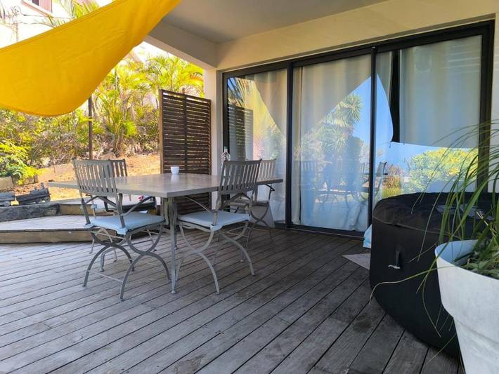 Gîte pour 4 personnes, avec jardin et jacuzzi à Les Trois-Bassins - 4