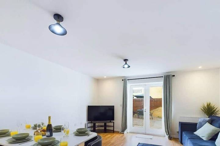 Ferienhaus für 9 Personen, mit Garten - 1