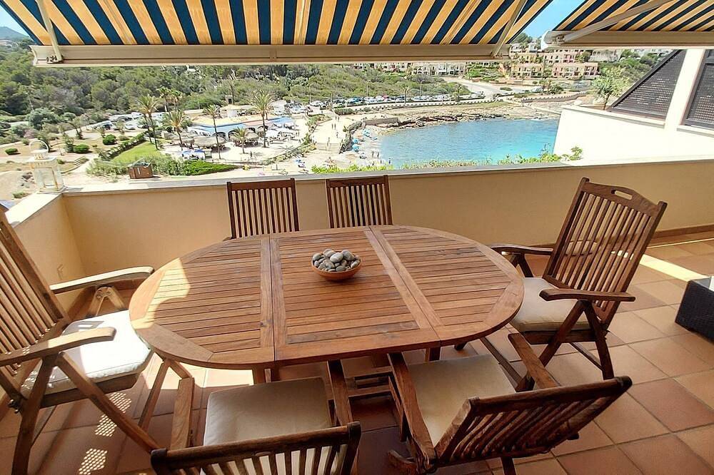 Apartamento entero, Precioso apartamento en primera línea de playa  * * *  gran terraza  * * * in Cala Murada, Manacor