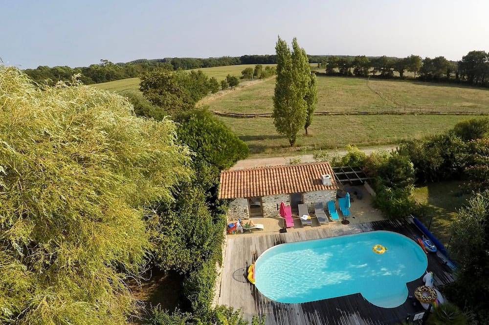 Quiet family cottage between sea and marsh! in Sallertaine, Vandea