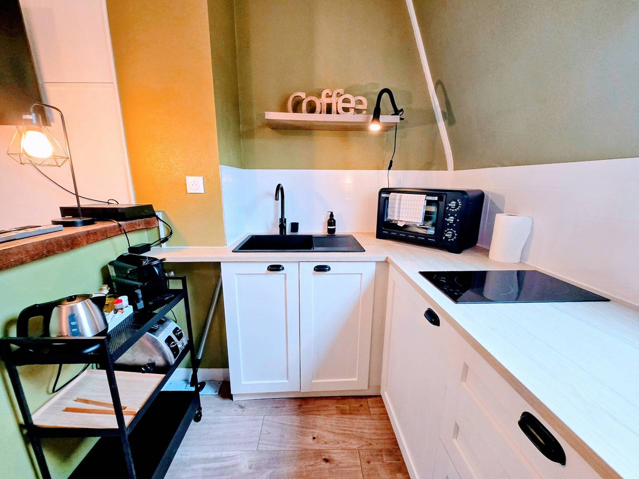 Studio entier, Appartement moderne pour 2, centre Auxerre, Wi-Fi gratuit in Auxerre, Région d'Auxerre