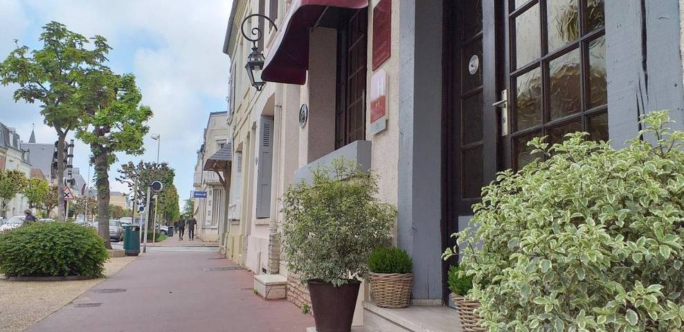 Hôtel pour 4 personnes, avec terrasse