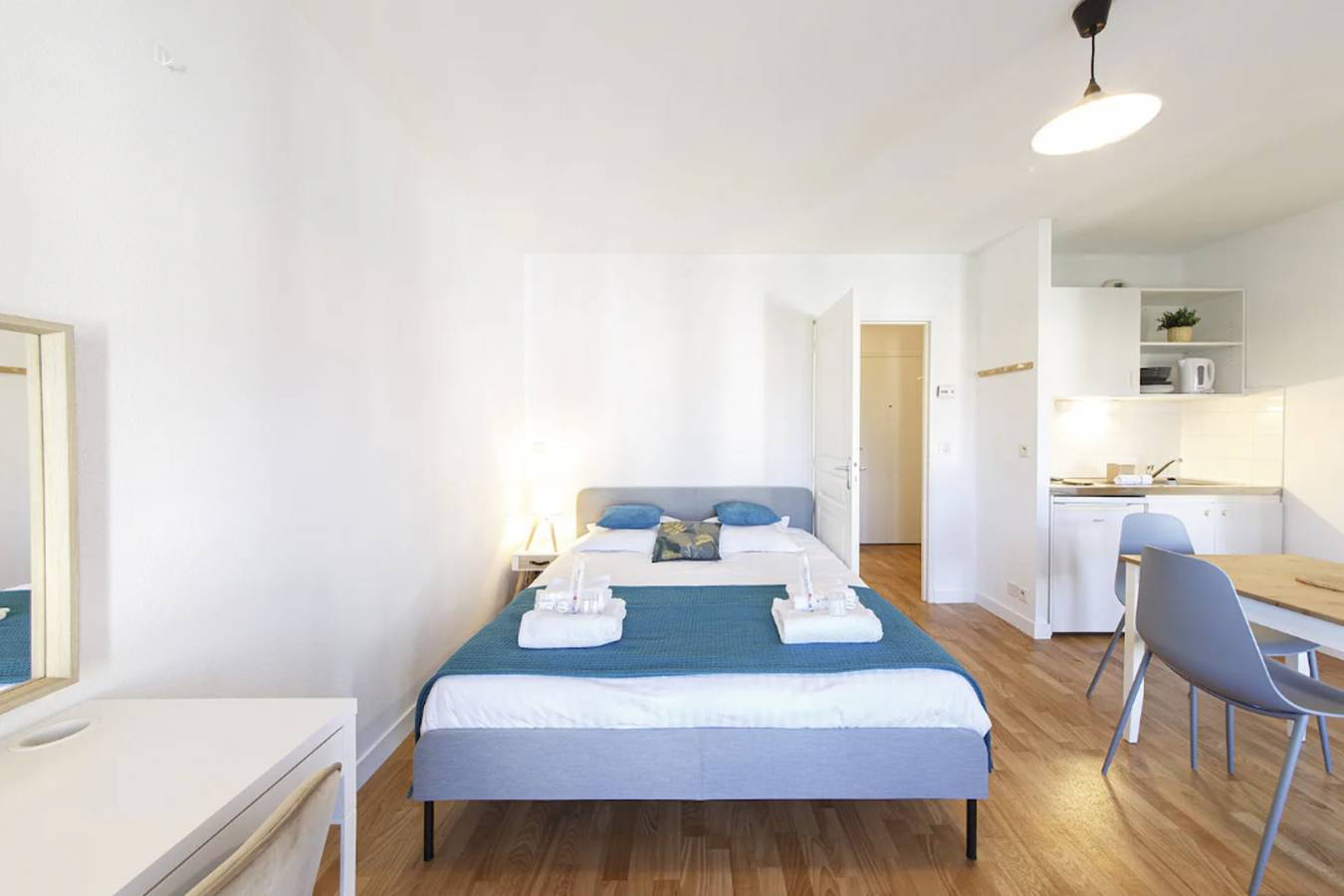 Appartement entier, Le Salmson - 700m gare - Studio in Laval, Mayenne