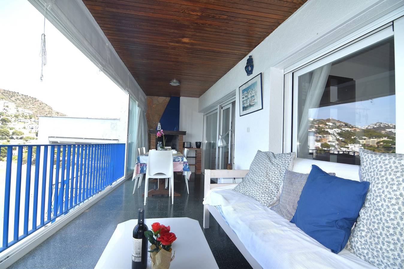 Apartamento entero, Alquiler en playa La Almadrava, Roses. Apartamento con vistas al mar, terraza privada, cocina equipada. ¡Reserva ahora! in l'Almadrava, Roses