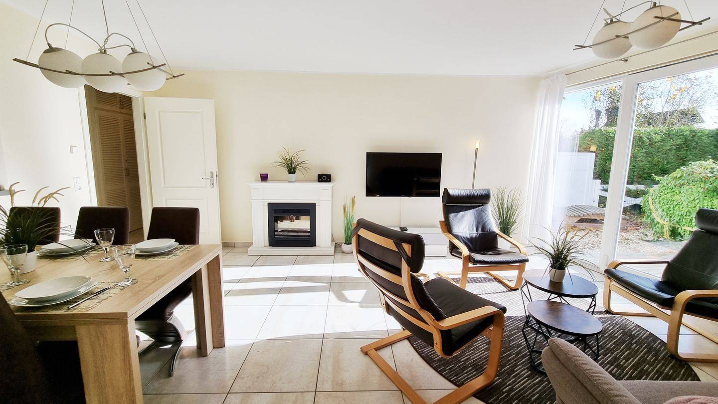 Entire apartment, Ostsee Ferienwohnung Baltic Sunshine mit Garten nur 50m Fußweg zum Strand in Kalifornien (Baltic Sea), Schönberg