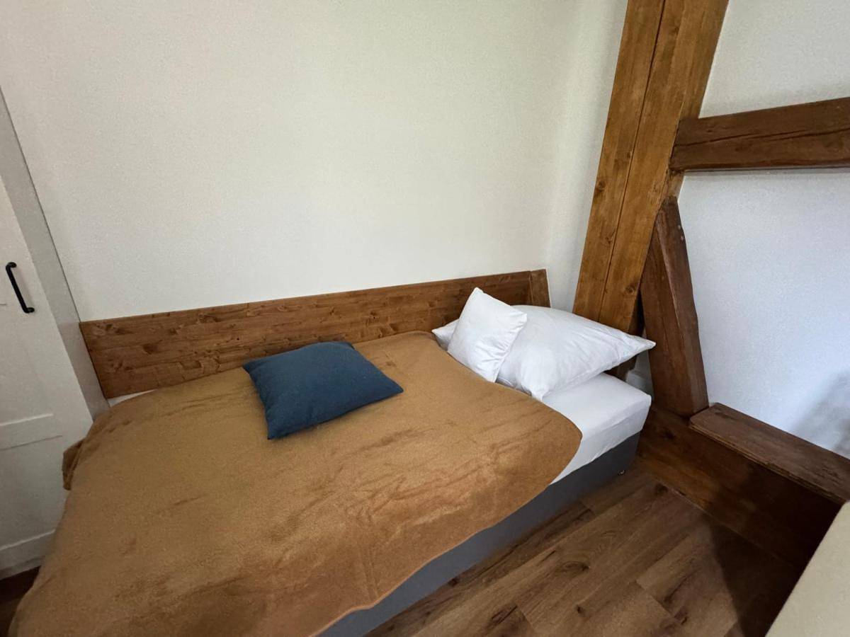Ganze Wohnung, Ferienwohnung Hofgut Marburg Apartment 4 in Wehrda, Marburg