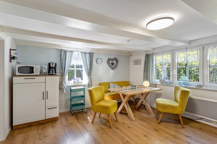 Hel studio-lejlighed, Apartment Kleine Auszeit with Mountain View in Historic Forester’s House in Olsberg, Hochsauerlandkreis