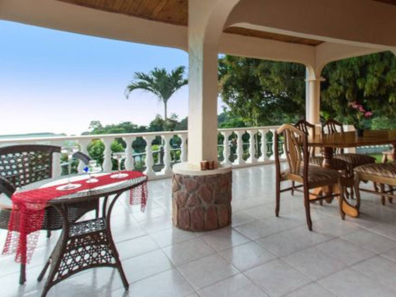 Ganze Wohnung, Erdgeschosswohnung mit Grill in Mare Anglaise in Mahé