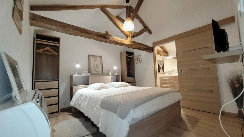 Maison d’hôte pour 6 personnes, avec jardin ainsi que piscine et vue - 1