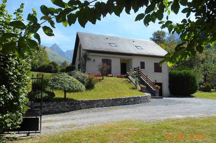 Location de vacances pour 6 personnes, avec Terrasse et Jardin à Accous