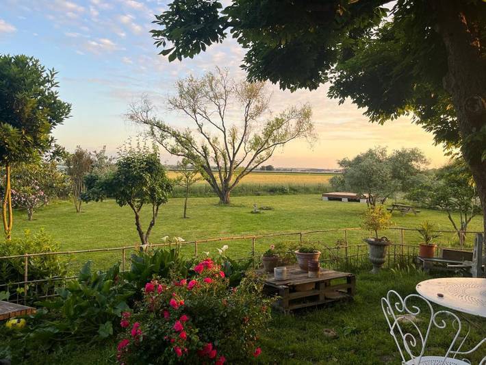 Gîte pour 4 personnes, avec jardin ainsi que terrasse et vue à Saint-Nicolas-de-la-Grave - 2
