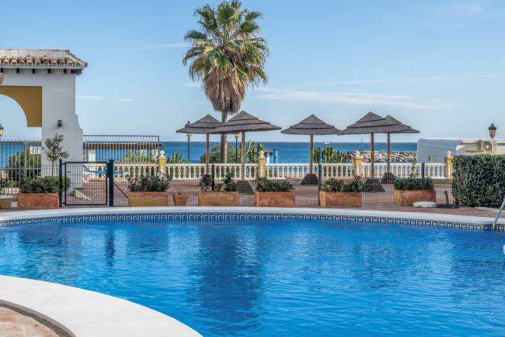 Ferienwohnung für 4 Personen, mit Pool und Garten sowie Balkon in Manilva - 4