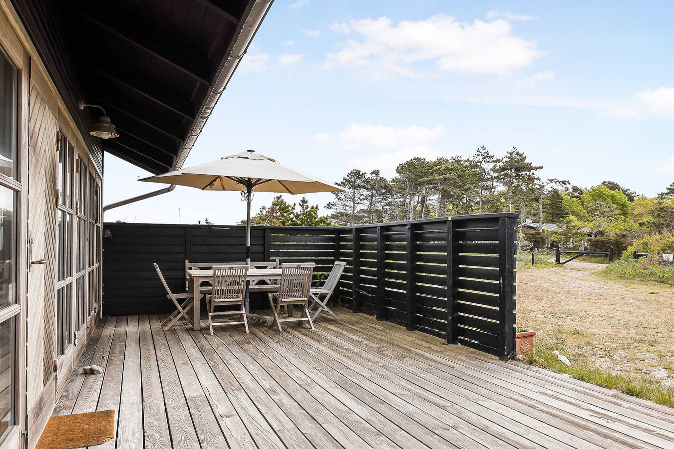 Lyst og lækkert sommerhus helt ned til vandet in Rørvig, Nordwestseeland