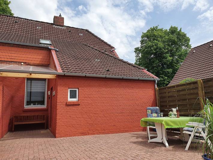 Ferienwohnung für 2 Personen, mit Terrasse und Garten in Leer - 2