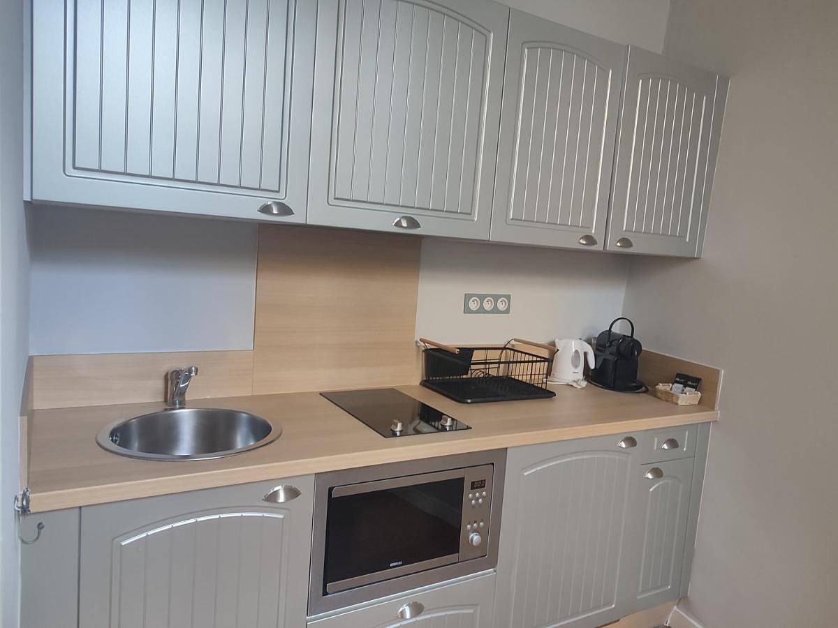 Appartement entier, One-Bedroom Apartment in La Redorte, Région de Carcassonne