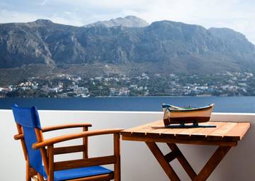 Hôtel pour 4 personnes, avec piscine ainsi que vue et jardin, adapté aux familles dans Kalymnos