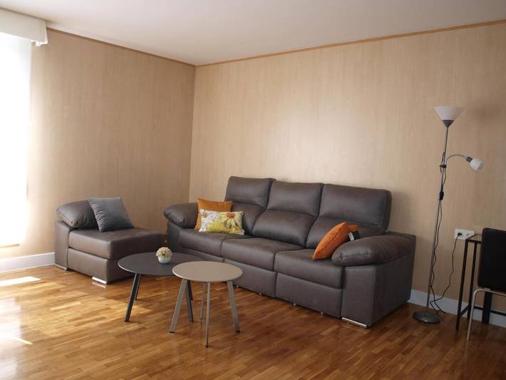 Apartamento de vacaciones para 5 personas, con vistas en Pamplona