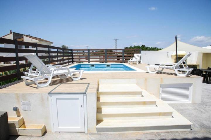 Chalet para 7 personas, con jardín y piscina además de vistas al lago y vistas en Provincia de Tarragona - 4