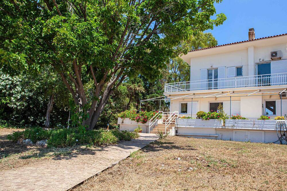 Ferienhaus mit  Garten und Meerblick in Argolis