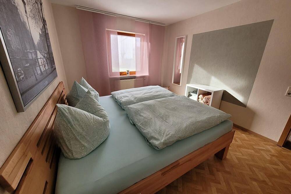Ganze Wohnung, Ferienwohnung Schuster - Appartement/Fewo, Dusche, Wc, 1 Schlafraum in Roßbach, Rheinland-Pfalz