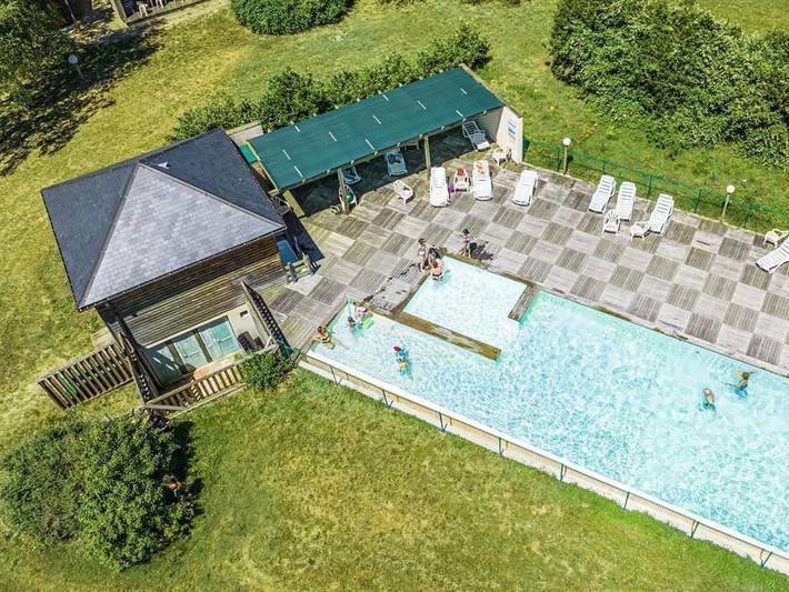 Chalet pour 4 personnes, avec Jacuzzi et Terrasse