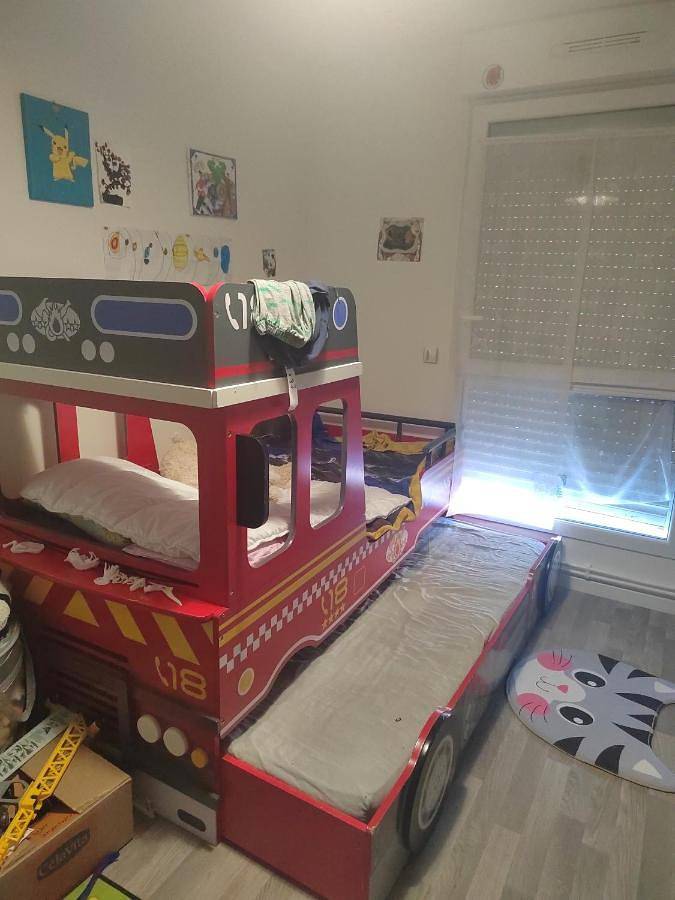 Gîte pour 8 personnes, avec balcon à Chambly - 3