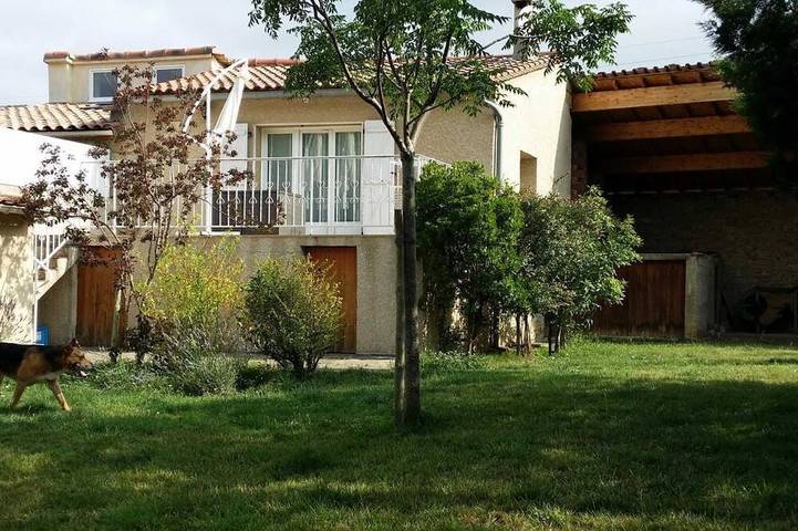 Location de vacances pour 4 personnes, avec Jardin à Antugnac