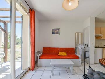 Camping voor 8 Personen in Saint-Saturnin-lès-Avignon, Provence, Afbeelding 3