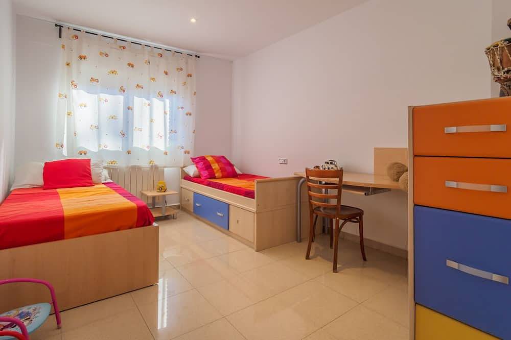 Mas Mestre - elegant og romslig villa nær Sitges for opptil 8 gjester in Olivella, Garraf