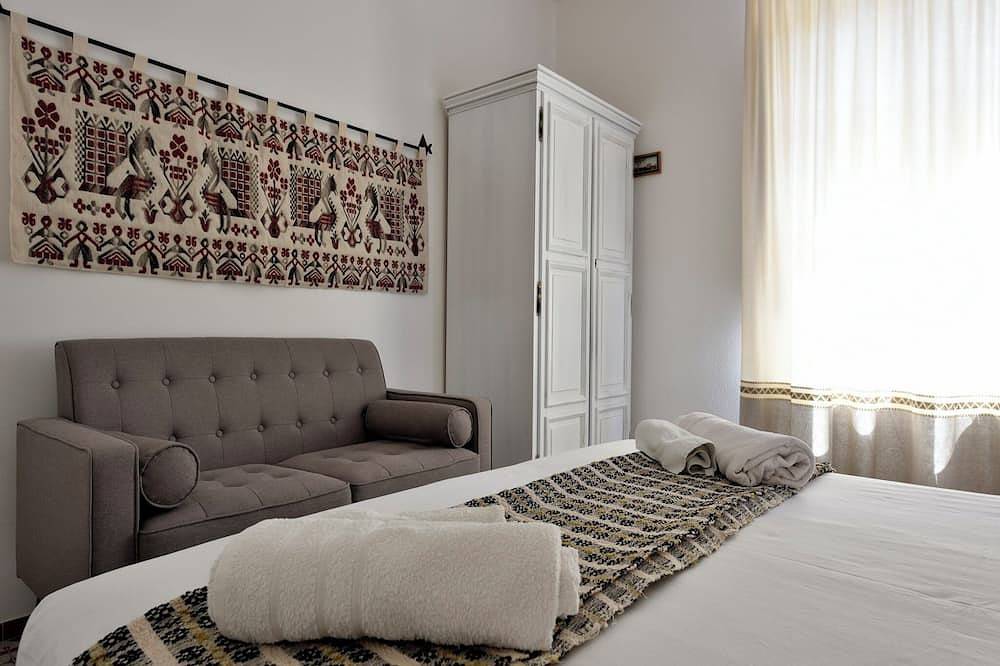 Appartamento intero, Sea and Mountain view close to Cala Goloritze in Baunei, Provincia di Ogliastra