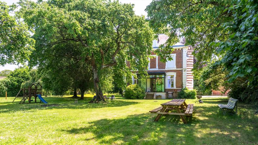 Maison de vacances pour 12 personnes avec jardin in Aire-sur-la-Lys, Région de Saint-Omer