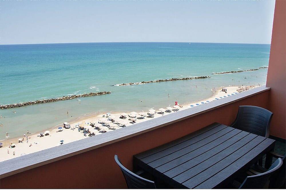 Appartamento intero, Vista Mare Montesilvano - Balcone panoramico affacciato sull’Adriatico in Lido Giulietta, Montesilvano