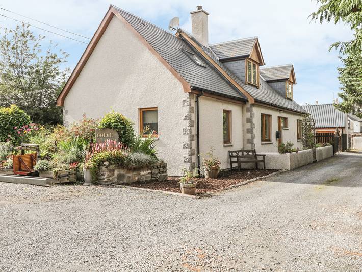 Cottage for 8 people, with garden in Cairngorms National Park