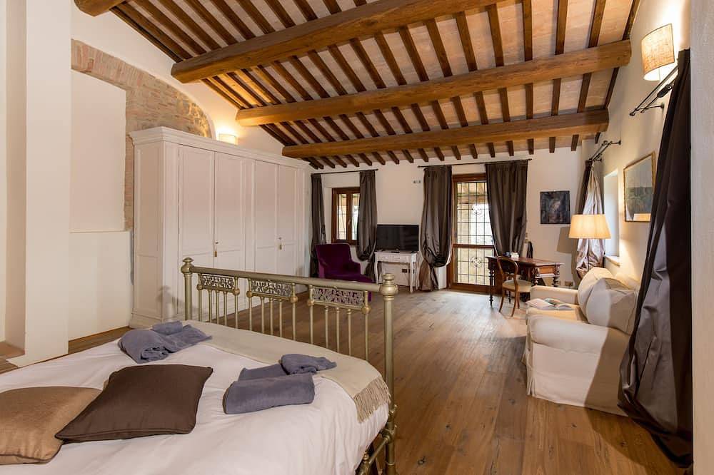 \"Villa dei Cavalli\" Luxury in the country with magnificent Sw. Pool in Perugia in Perugia, Perugia Province