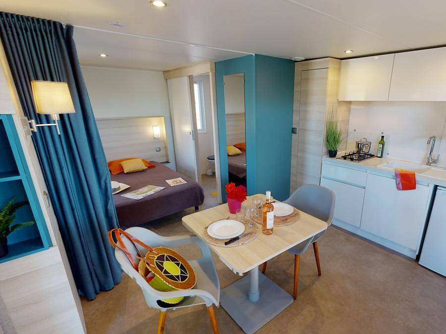 Campasun Les Hautes Prairies - Mobilhome 2 personnes - Key west - 20m² - 1 Chambre in Lourmarin, Parc naturel régional du Luberon