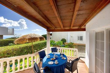 Villa for 4 People in Luz, Faro District, Photo 4