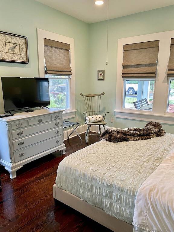 Original Craftsman Cottage in Beaufort, Beaufort County